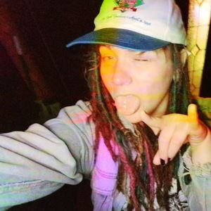 Meet your Posher, Kaitlyn